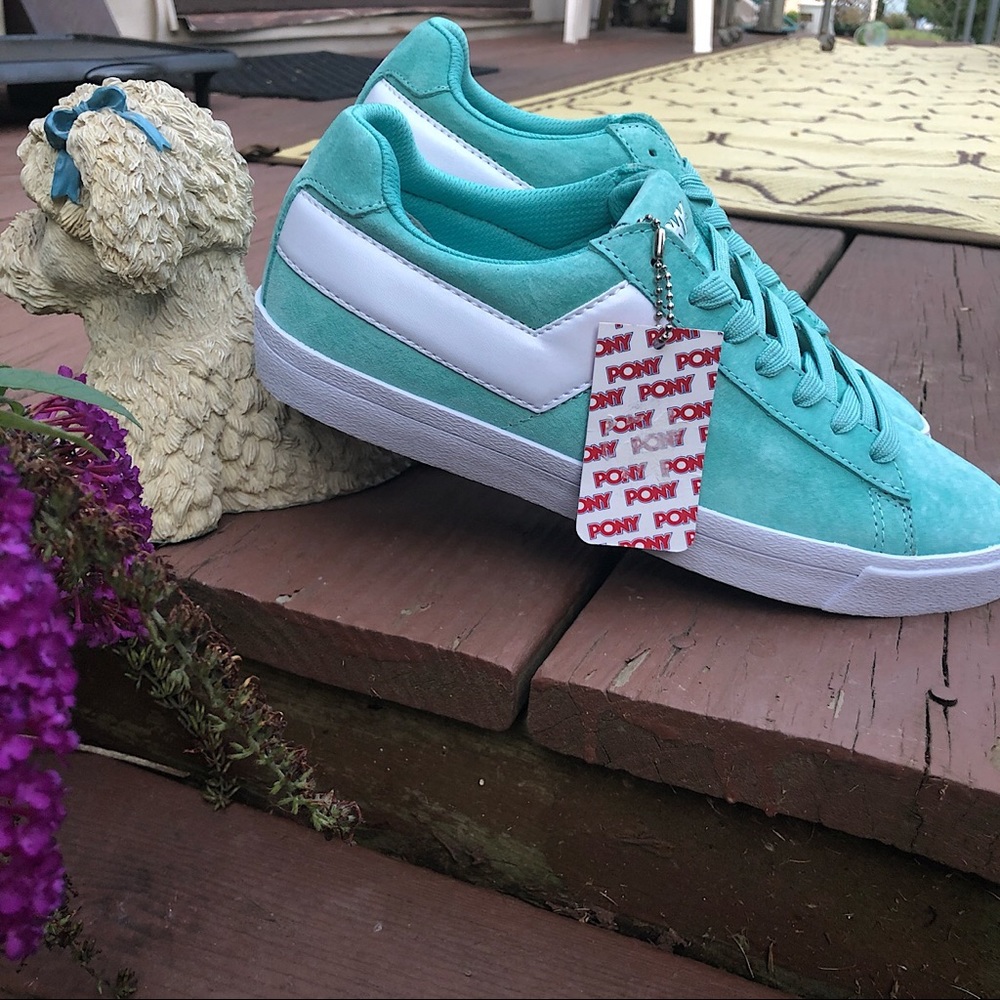 8.5 women’s pony sneakers